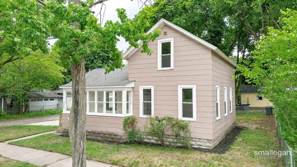 1346 5th Street Muskegon City MI 49441