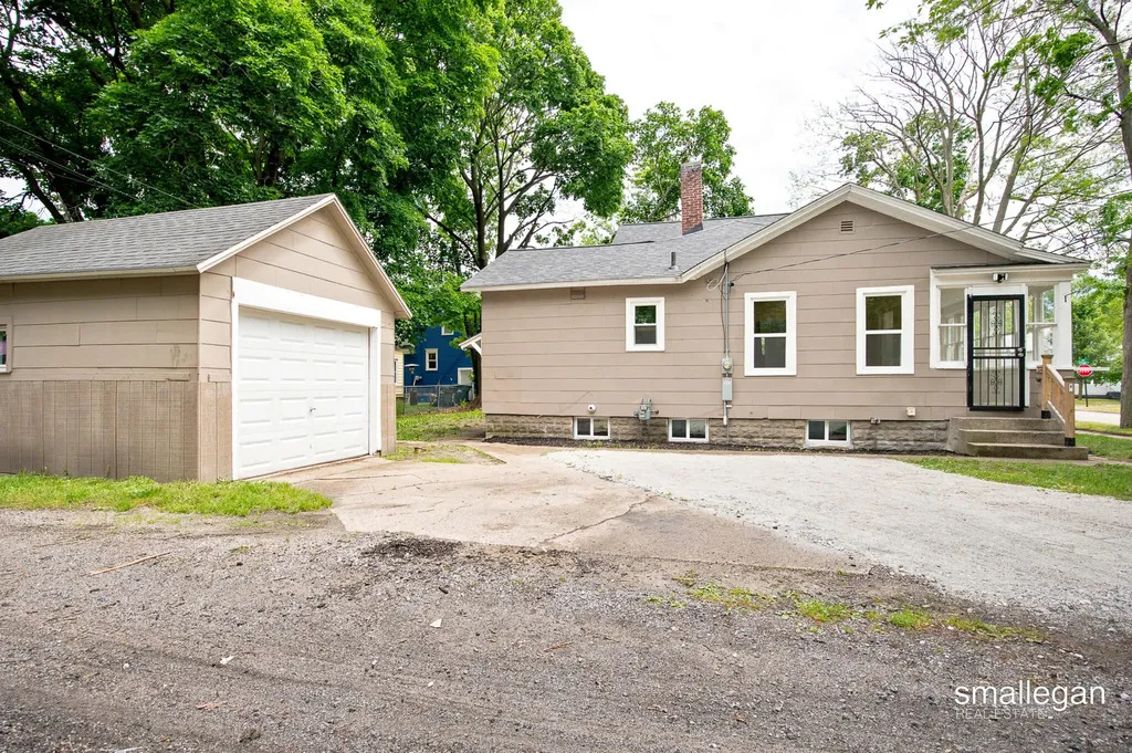1346 5th Street Muskegon City MI 49441