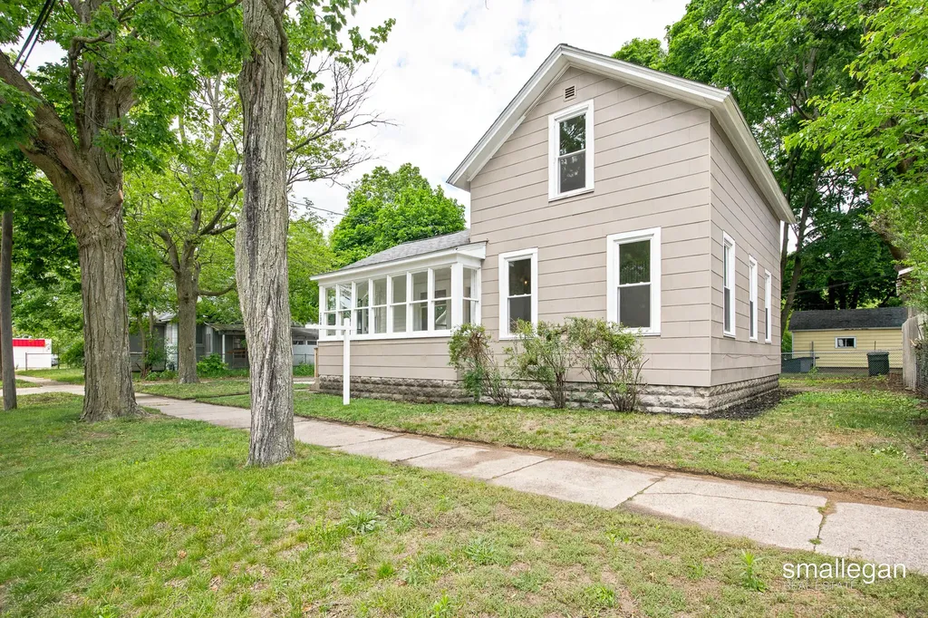 1346 5th Street Muskegon City MI 49441