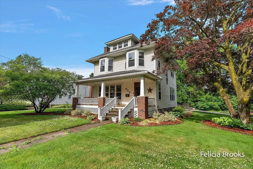 929 S Jefferson Street Hastings City MI 49058