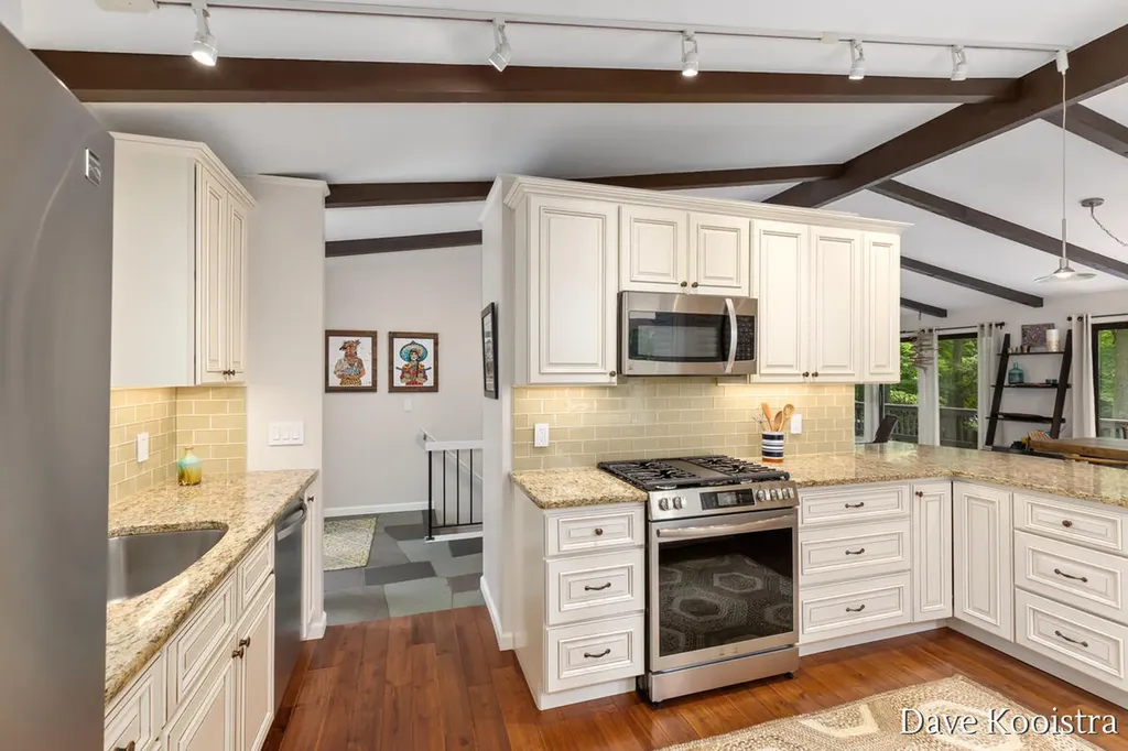 2480 Burton Woods Court SE Cascade Charter Township MI 49546