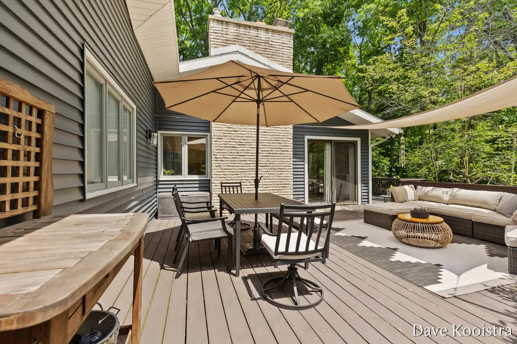 2480 Burton Woods Court SE Cascade Charter Township MI 49546