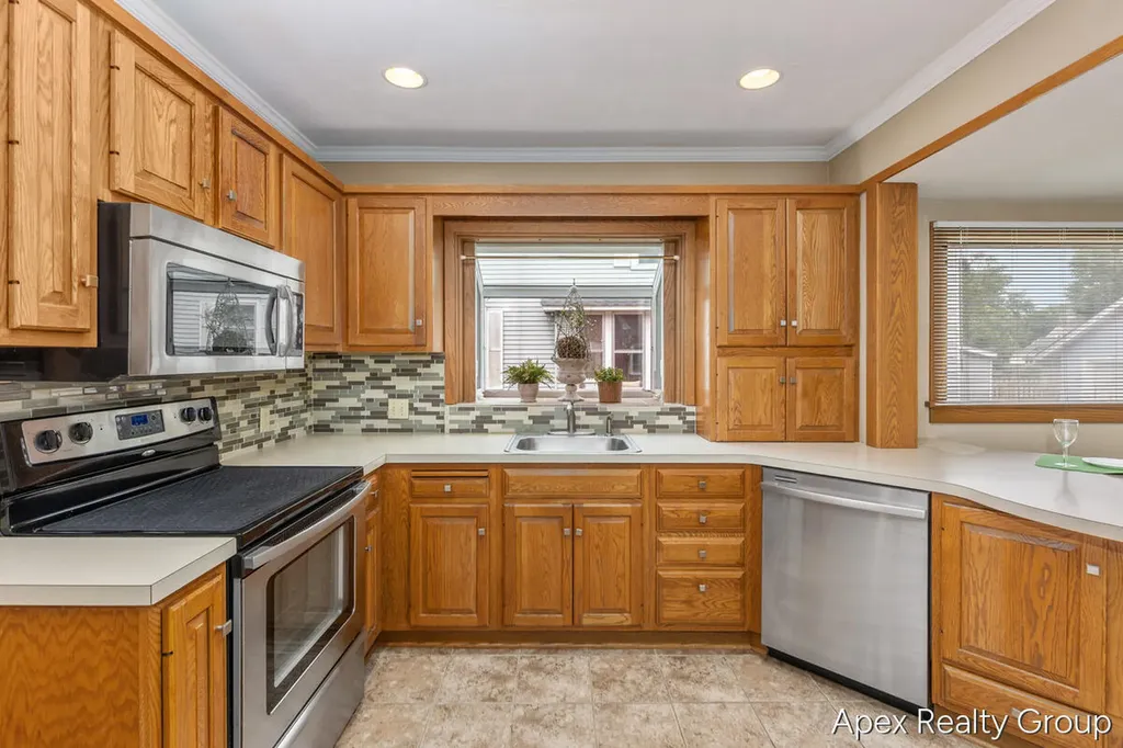 555 E Central Avenue Zeeland City MI 49464