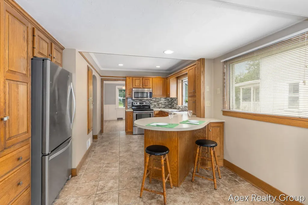 555 E Central Avenue Zeeland City MI 49464