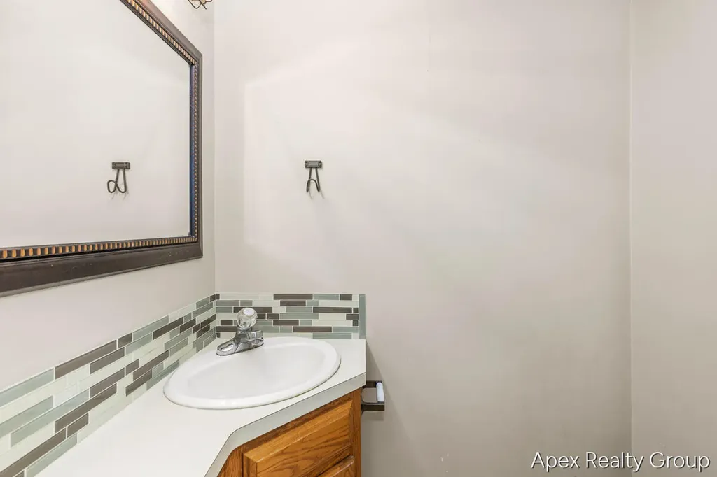 555 E Central Avenue Zeeland City MI 49464