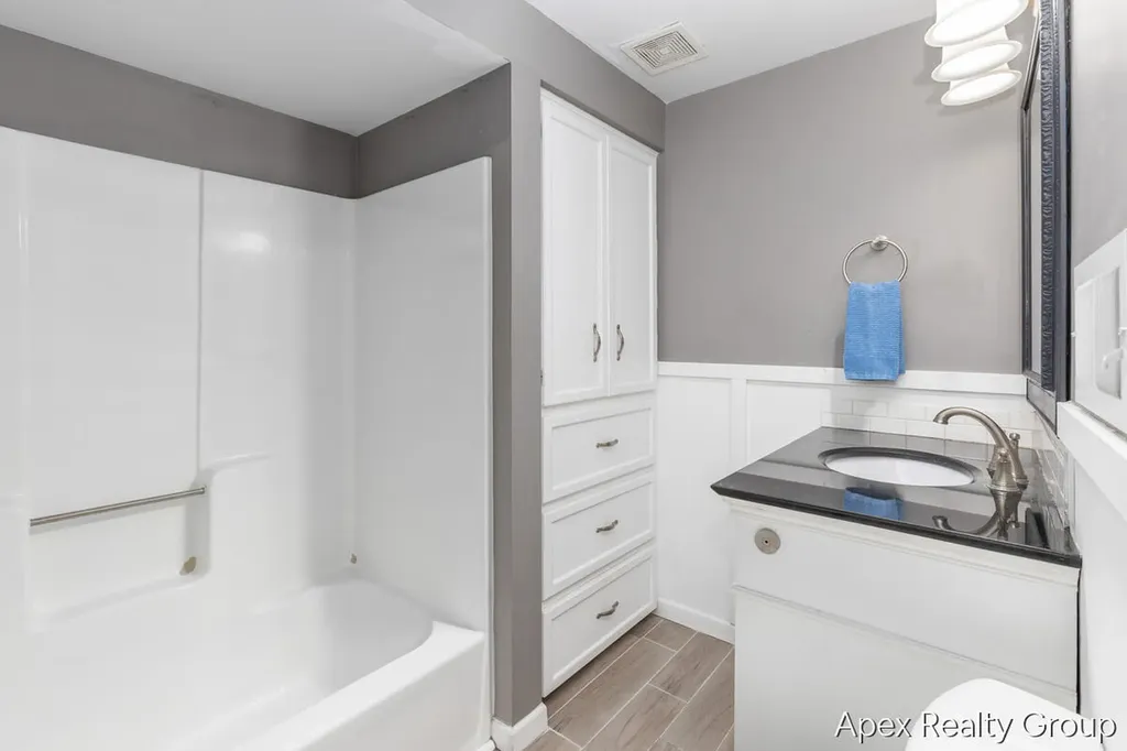 555 E Central Avenue Zeeland City MI 49464