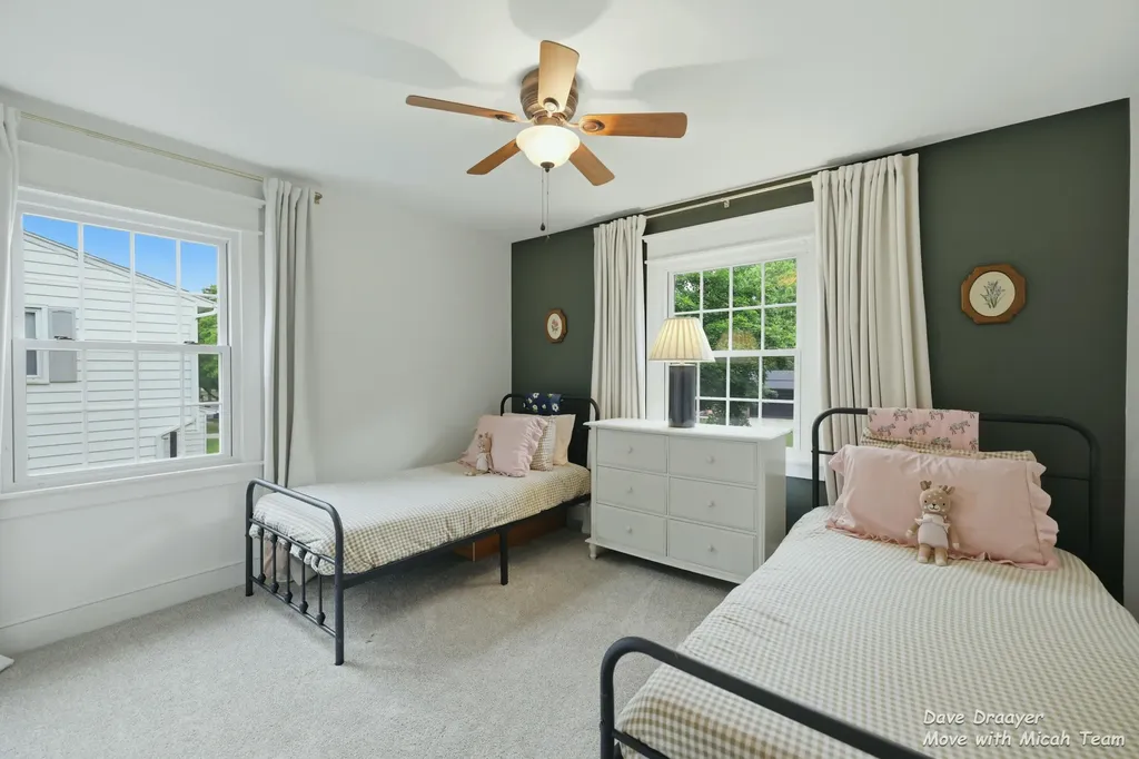 1910 Ridgemoor Drive SE Grand Rapids City MI 49506