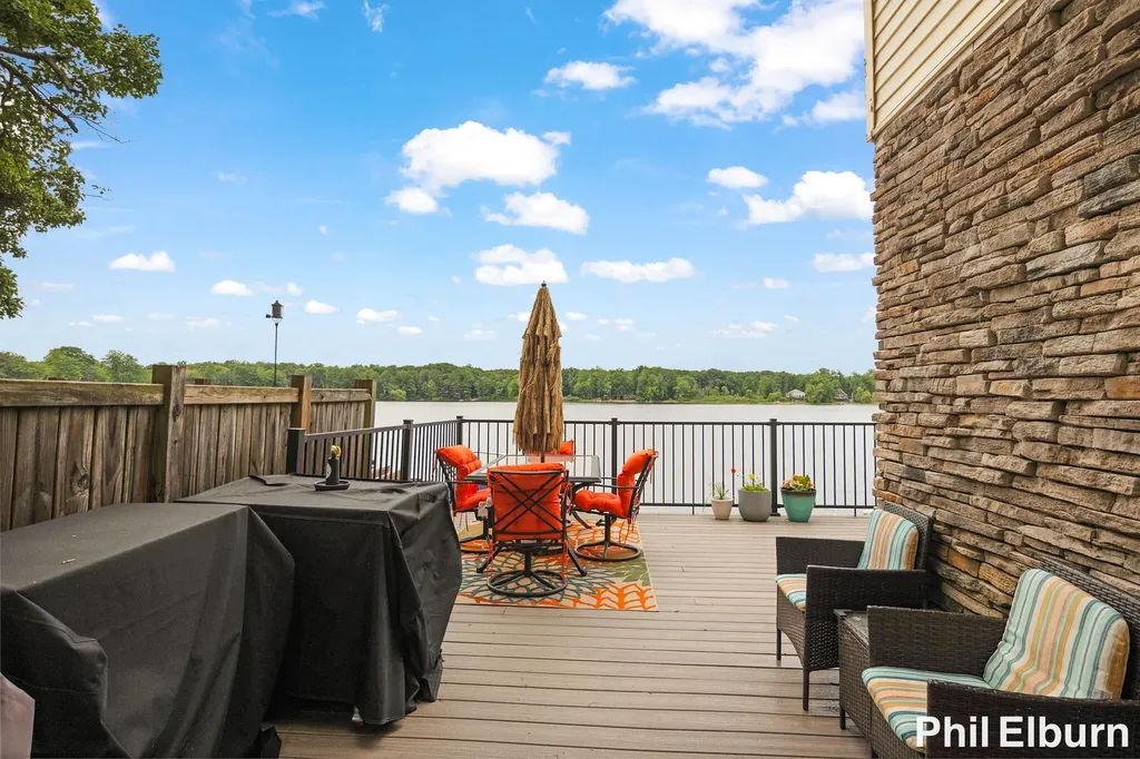 3611 Holiday Drive Montcalm Township MI 48838