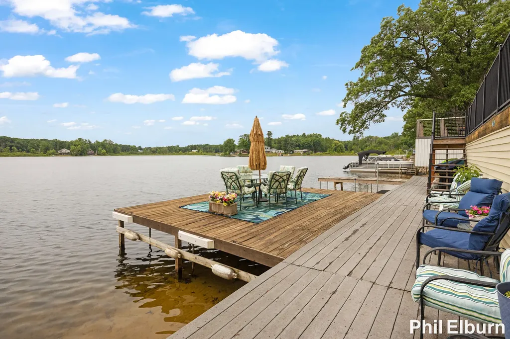 3611 Holiday Drive Montcalm Township MI 48838
