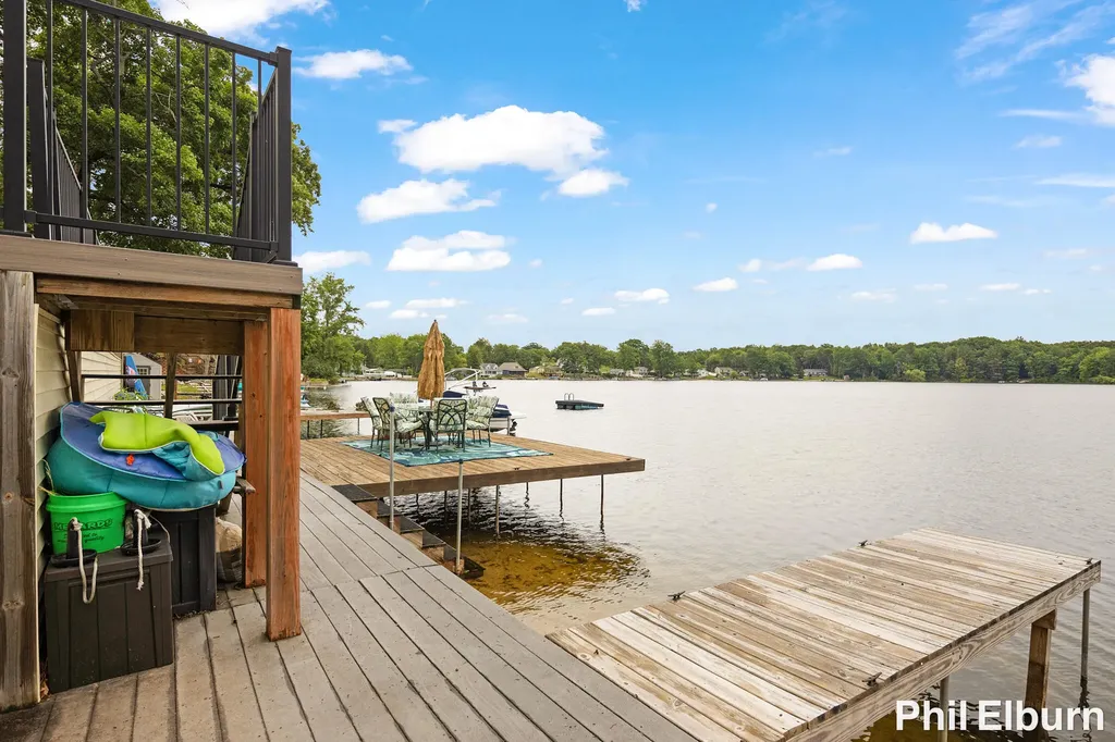 3611 Holiday Drive Montcalm Township MI 48838