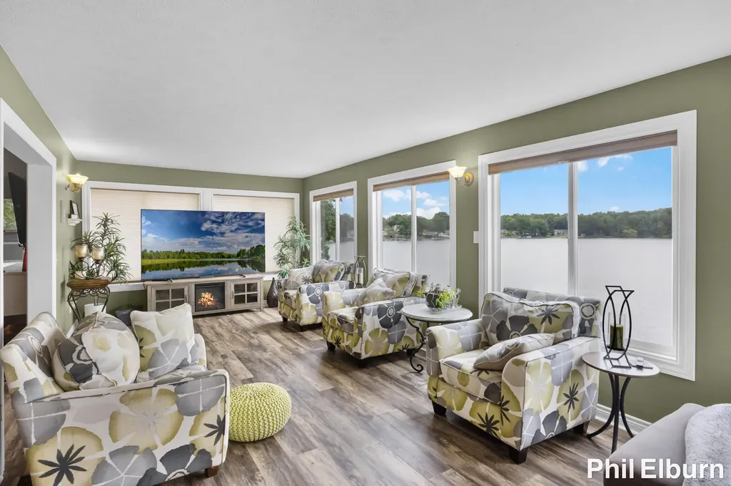 3611 Holiday Drive Montcalm Township MI 48838