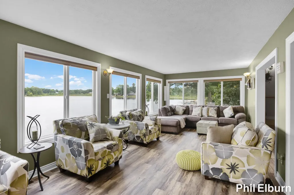 3611 Holiday Drive Montcalm Township MI 48838