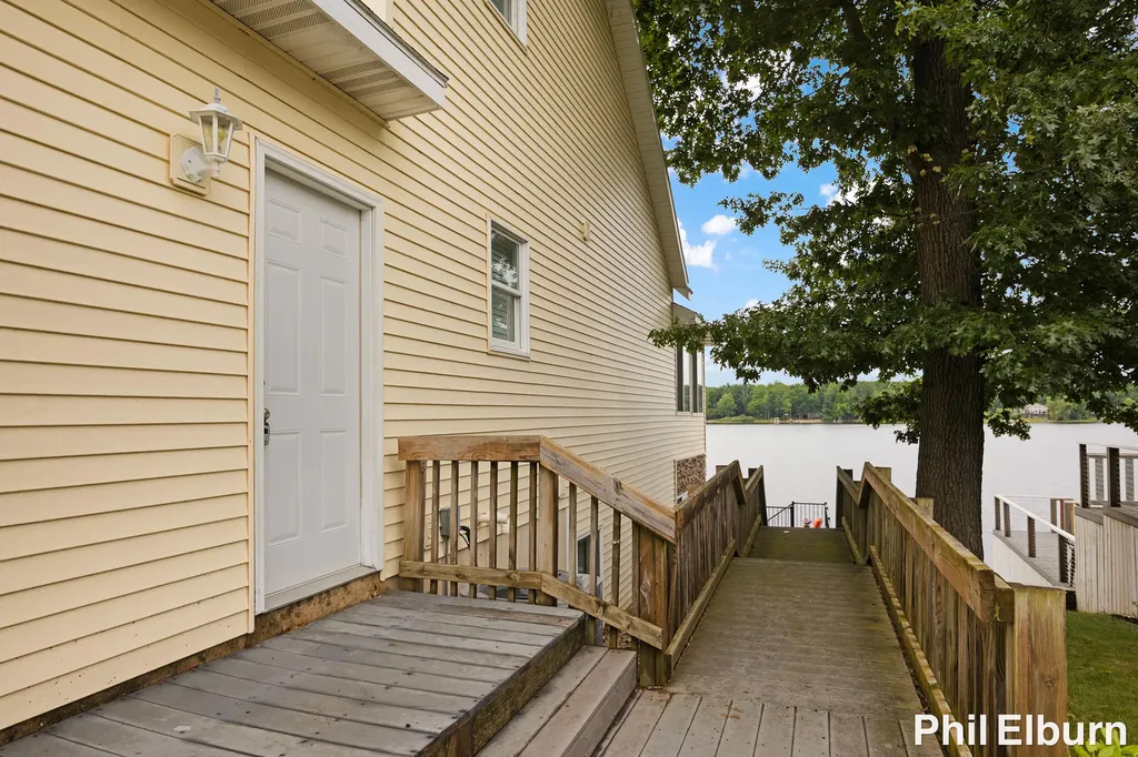 3611 Holiday Drive Montcalm Township MI 48838