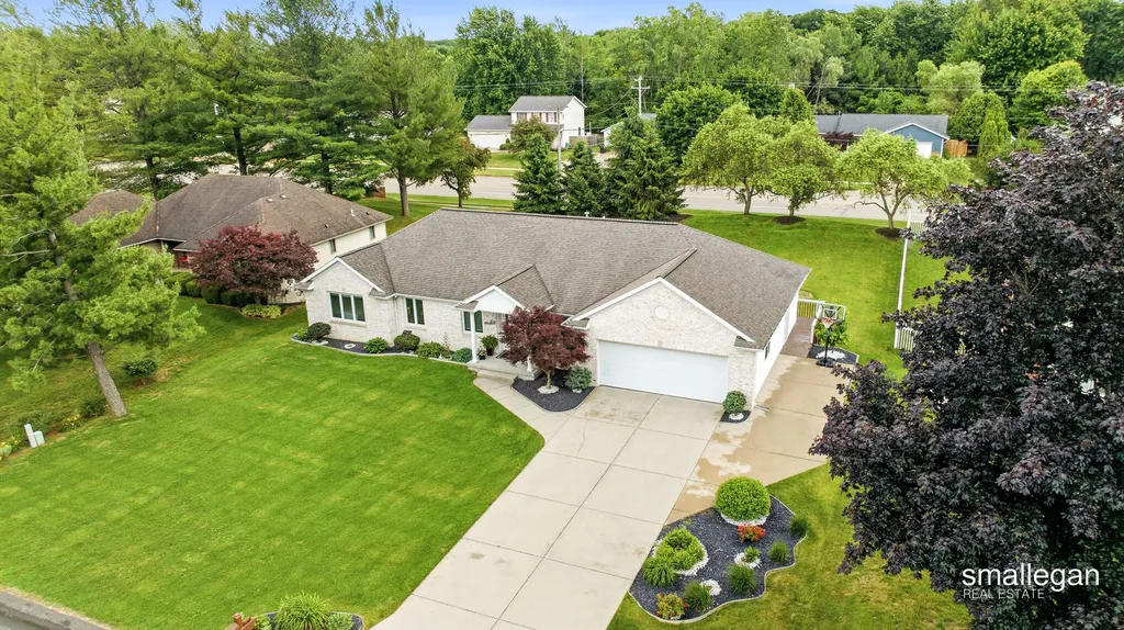 4514 Hidden Ridge Drive Georgetown Charter Township MI 49426