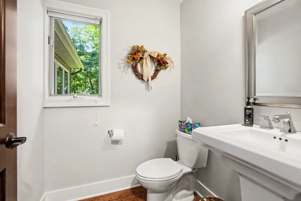 7000 Windcrest Street SE Cascade Charter Township MI 49546