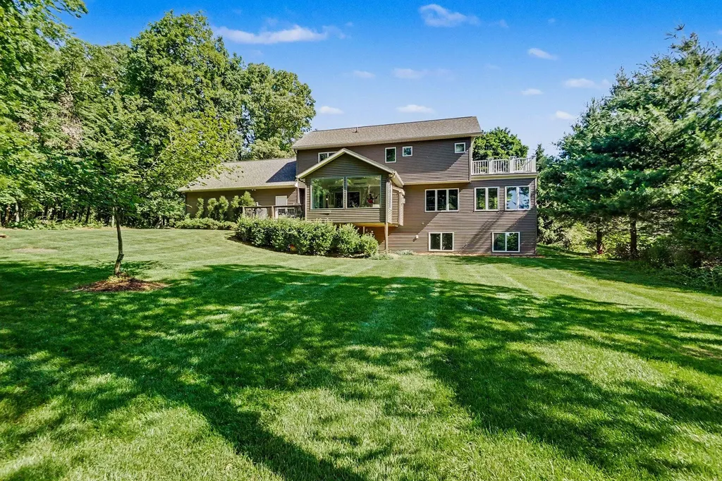7000 Windcrest Street SE Cascade Charter Township MI 49546