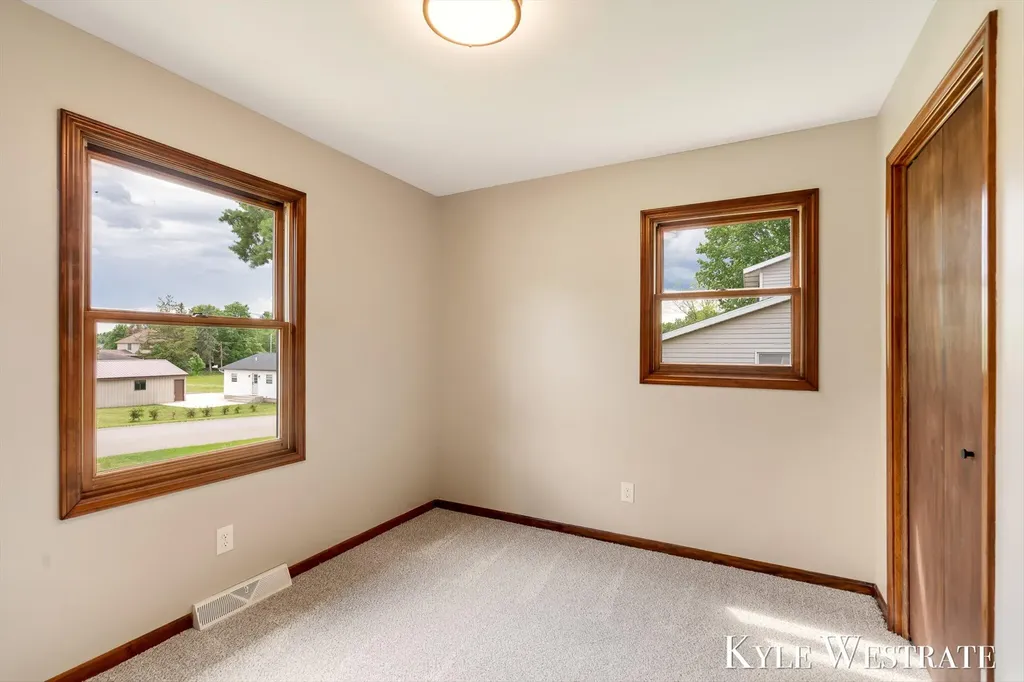 1689 Slater Street Dorr Township MI 49323