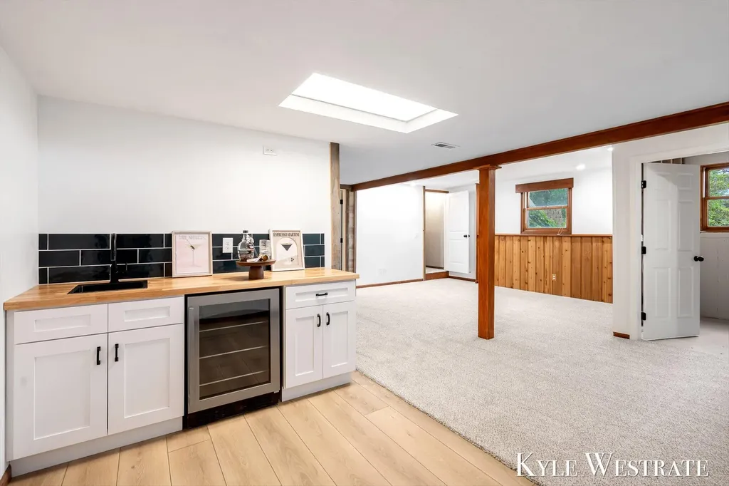 1689 Slater Street Dorr Township MI 49323
