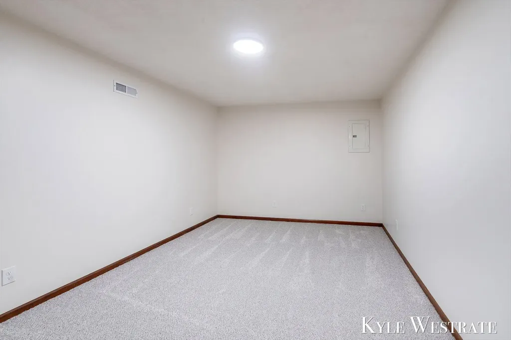 1689 Slater Street Dorr Township MI 49323