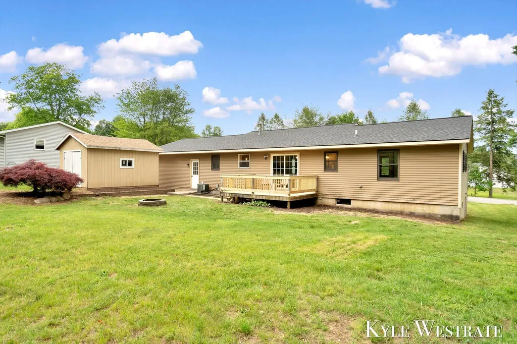 1689 Slater Street Dorr Township MI 49323