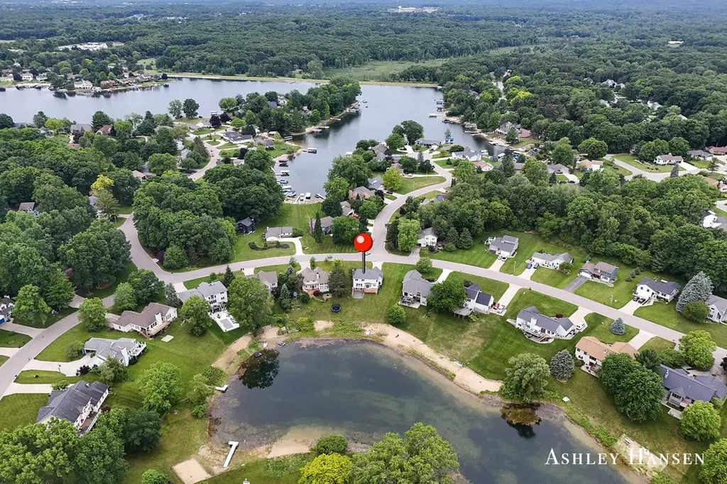 7260 Loma Linda Drive NE Cannon Township MI 49341