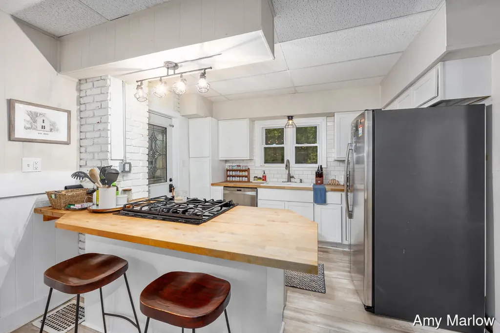 357 Quimby Street NE Grand Rapids City MI 49505