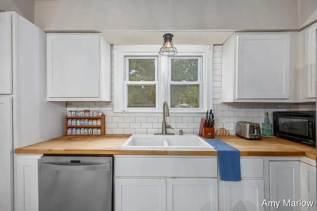 357 Quimby Street NE Grand Rapids City MI 49505