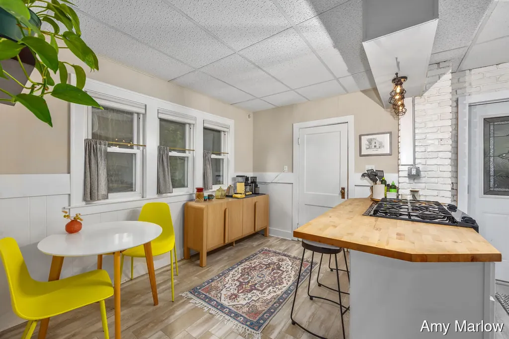 357 Quimby Street NE Grand Rapids City MI 49505