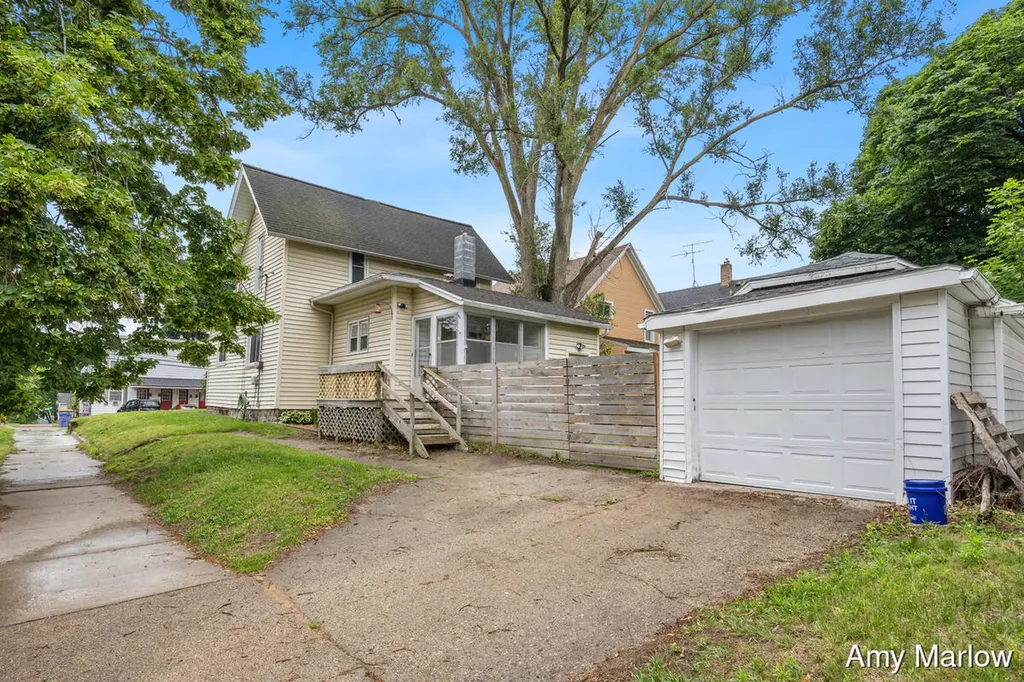 357 Quimby Street NE Grand Rapids City MI 49505