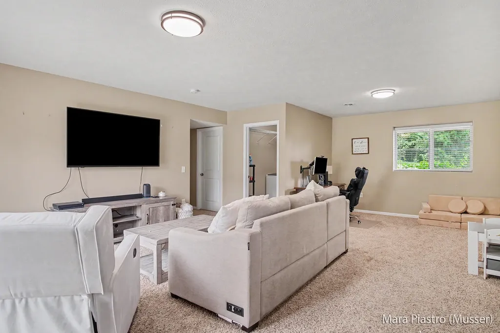 4558 Green Meadow Drive Leighton Township MI 49316