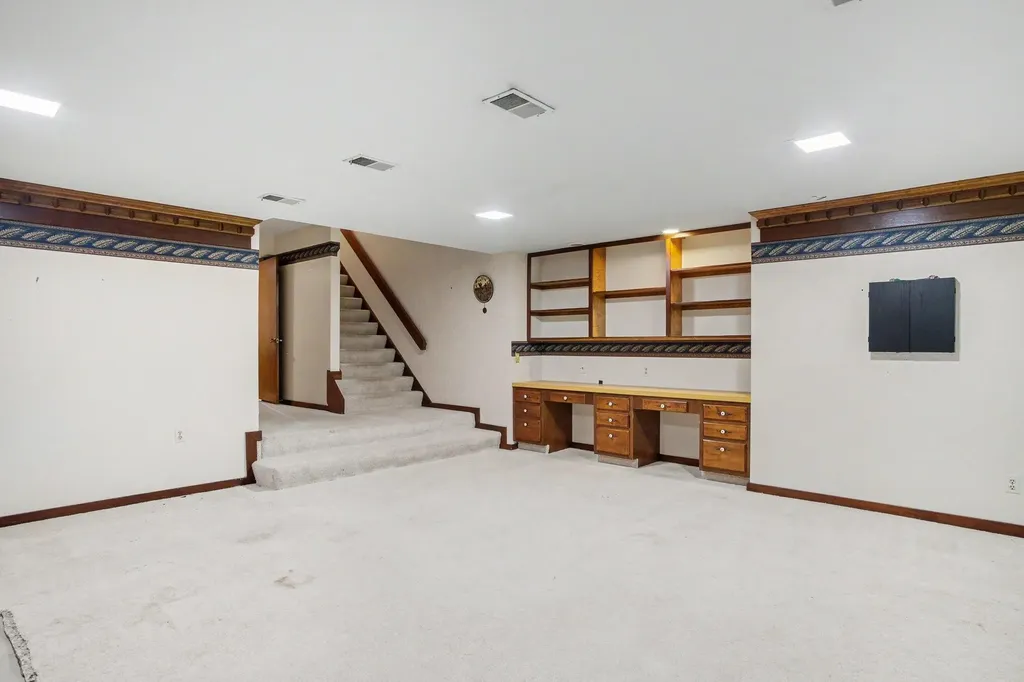 540 Roundtree Drive NE Ada Township MI 49301
