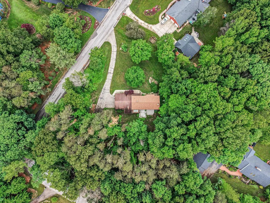 540 Roundtree Drive NE Ada Township MI 49301