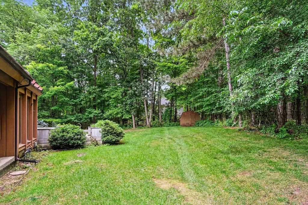 540 Roundtree Drive NE Ada Township MI 49301