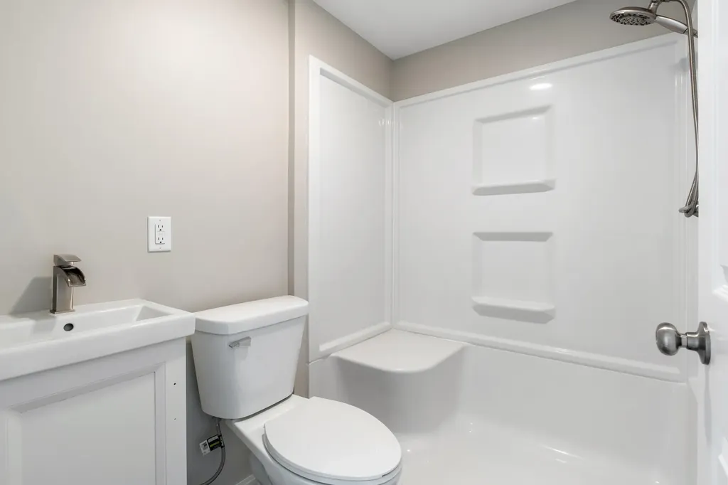 7737 Fruit Ridge Avenue NW Alpine Township MI 49345