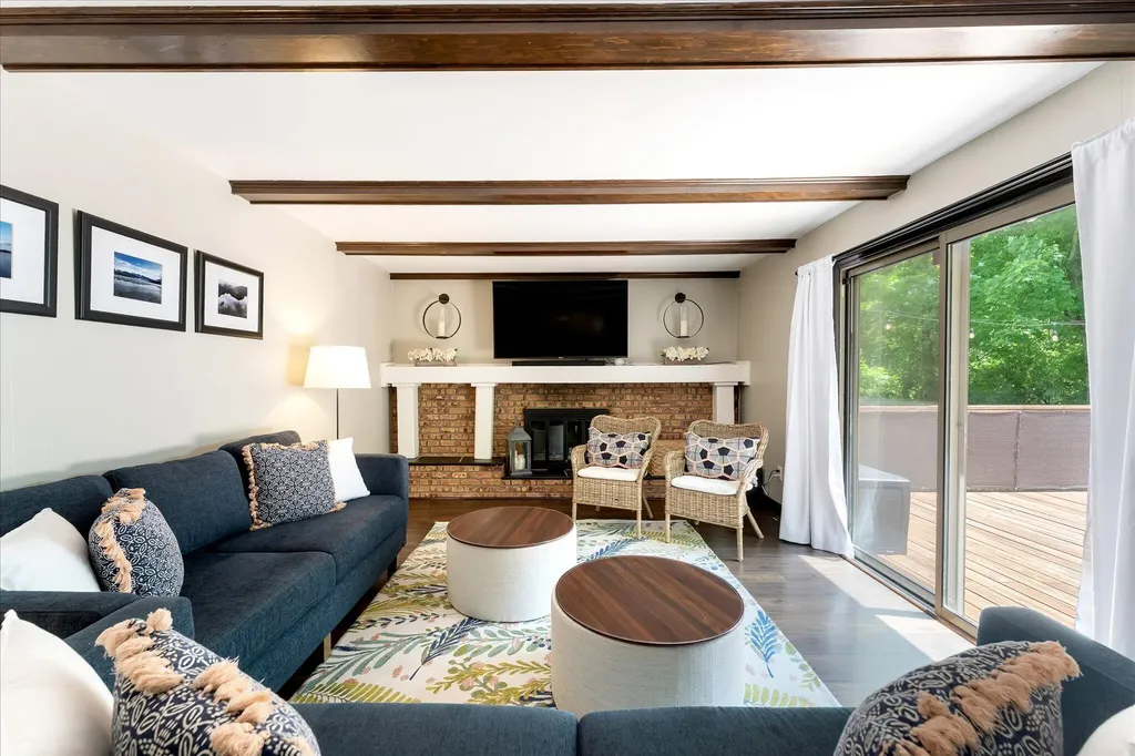 486 Edgeworthe Drive SE Ada Township MI 49301