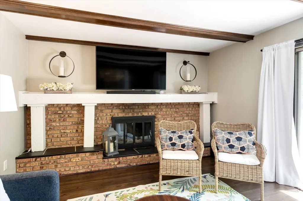 486 Edgeworthe Drive SE Ada Township MI 49301
