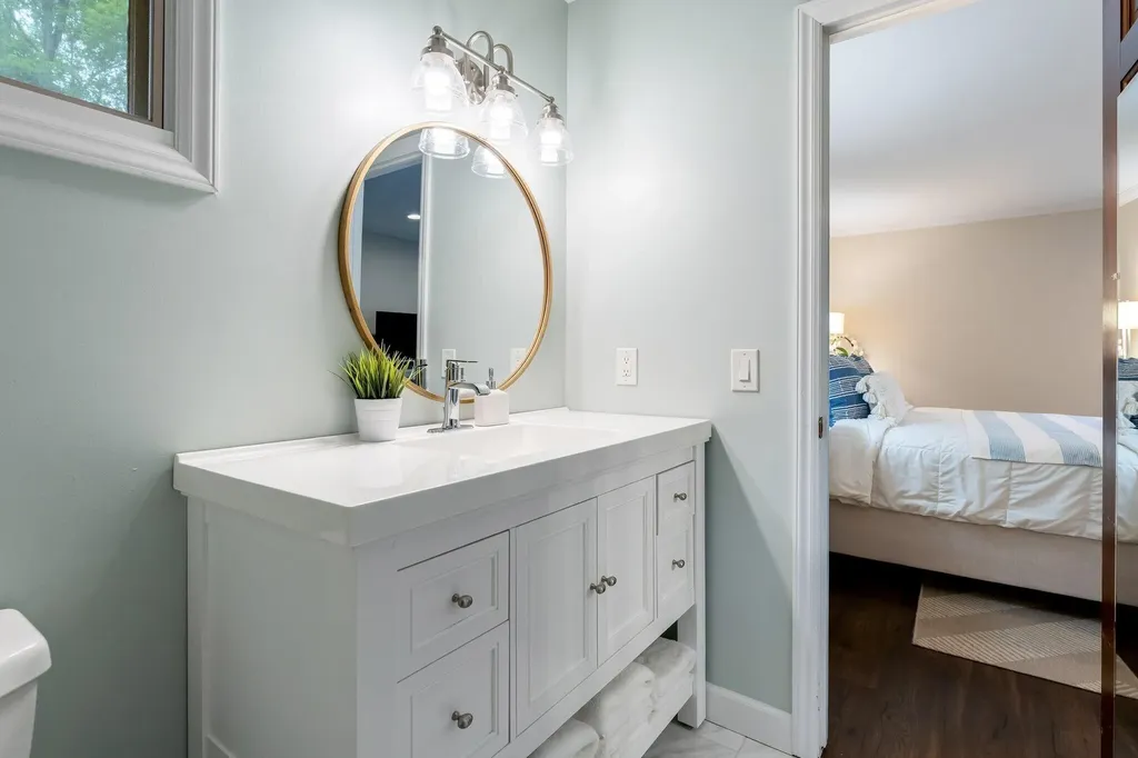 486 Edgeworthe Drive SE Ada Township MI 49301