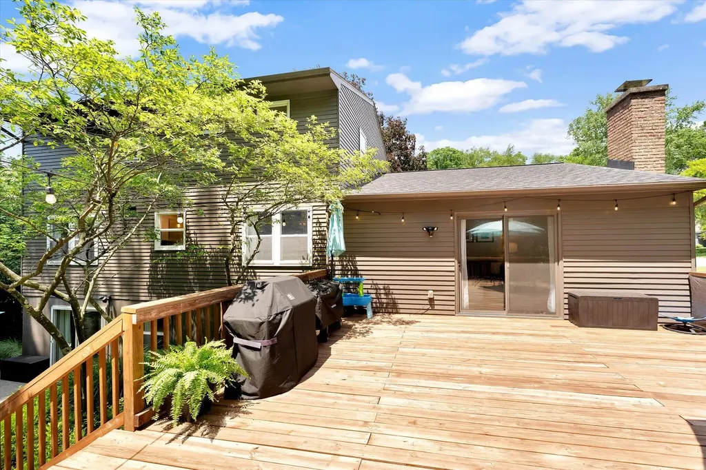 486 Edgeworthe Drive SE Ada Township MI 49301