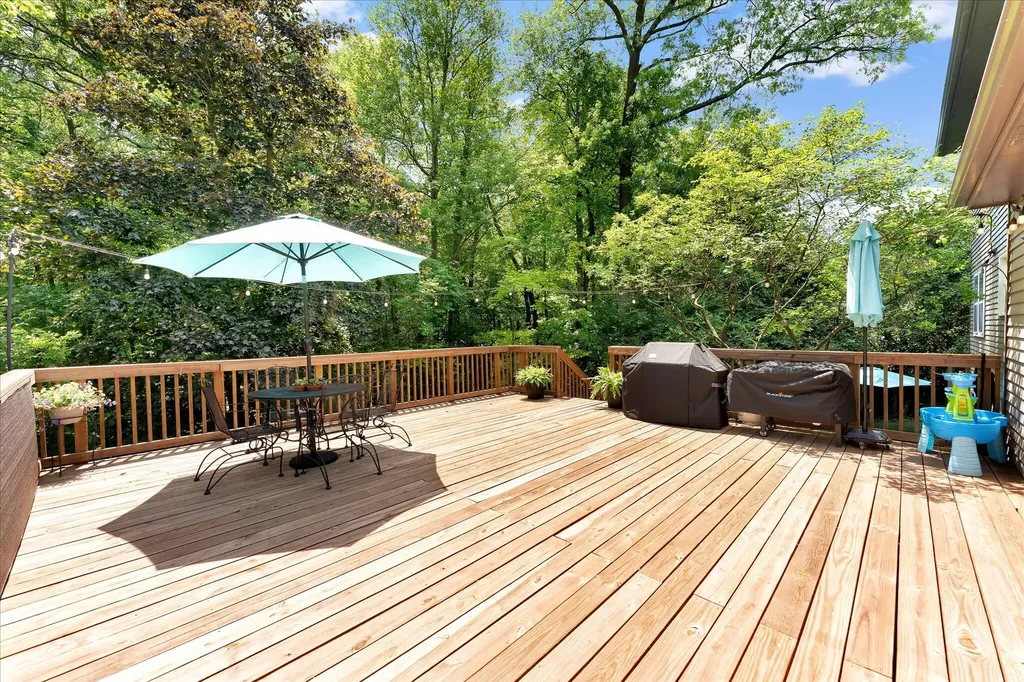 486 Edgeworthe Drive SE Ada Township MI 49301