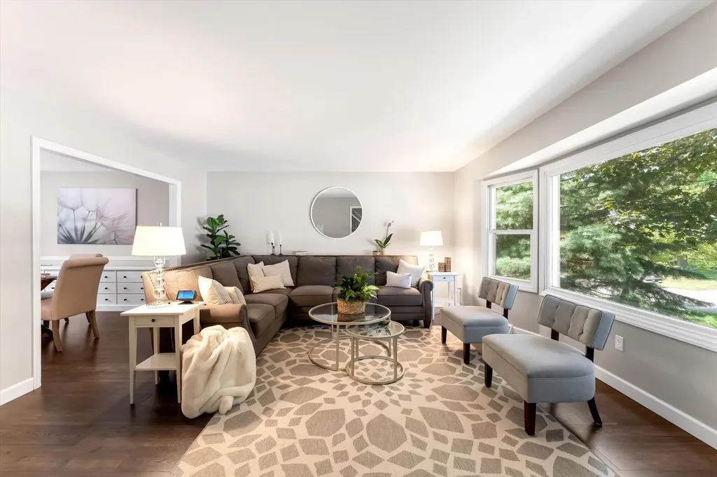 486 Edgeworthe Drive SE Ada Township MI 49301
