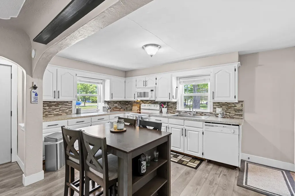5806 Lake Michigan Drive Allendale Charter Township MI 49401