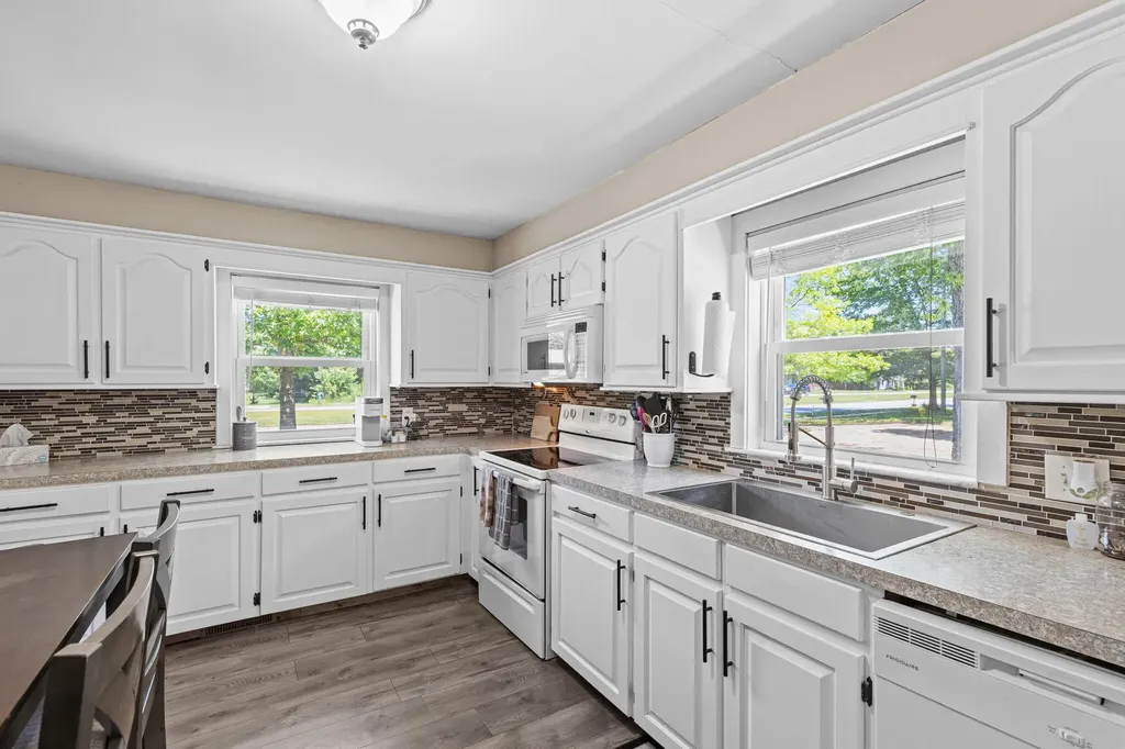 5806 Lake Michigan Drive Allendale Charter Township MI 49401
