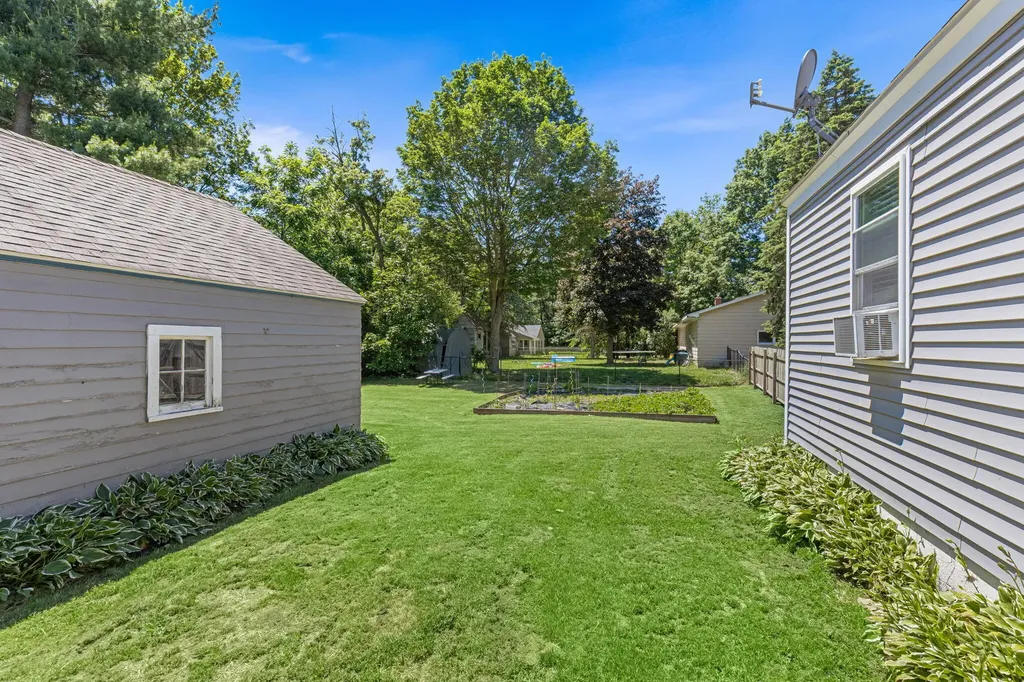 5806 Lake Michigan Drive Allendale Charter Township MI 49401