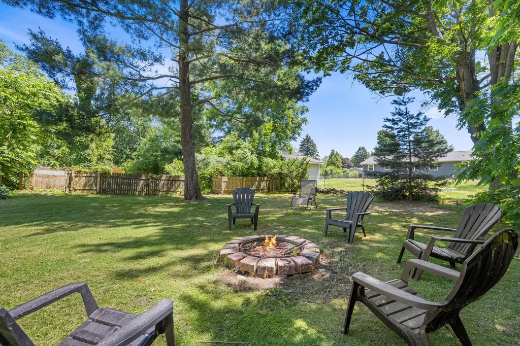 5806 Lake Michigan Drive Allendale Charter Township MI 49401