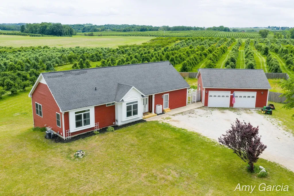4630 Wild Locust Street Kent City Village MI 49330