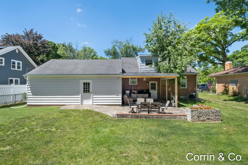 1330 Covell Avenue NW Grand Rapids City MI 49504