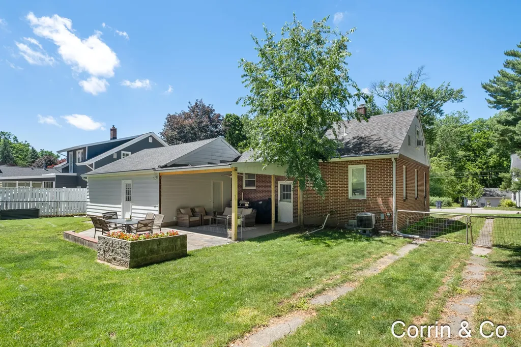 1330 Covell Avenue NW Grand Rapids City MI 49504