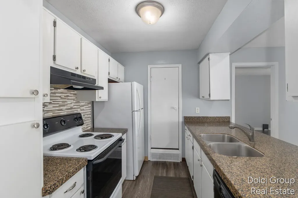 11361 40th Avenue Allendale Charter Township MI 49401