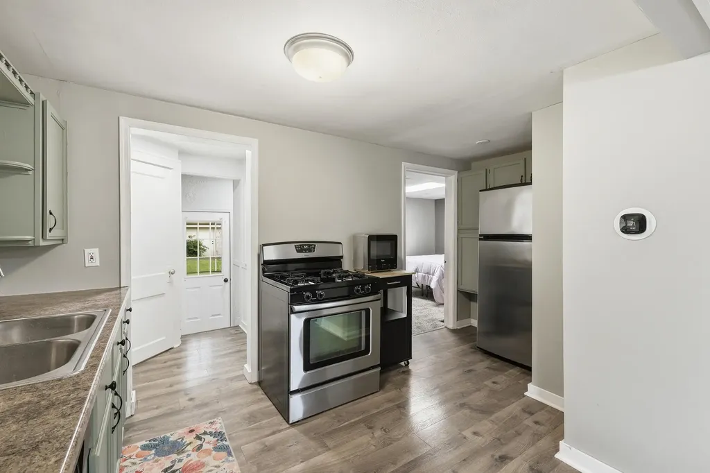 137 Holly Street SW Wyoming City MI 49548