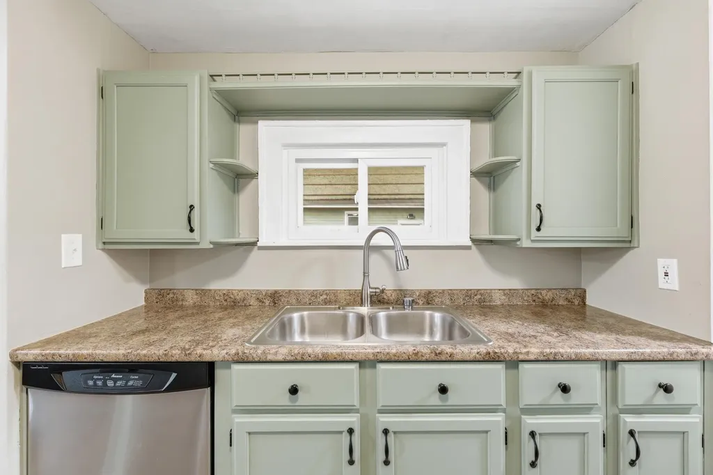 137 Holly Street SW Wyoming City MI 49548